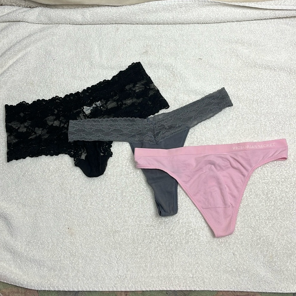 Victoria's Secret panties Womens Size Large